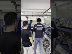 Os clientes árabes vieram visitar a nossa fábrica.