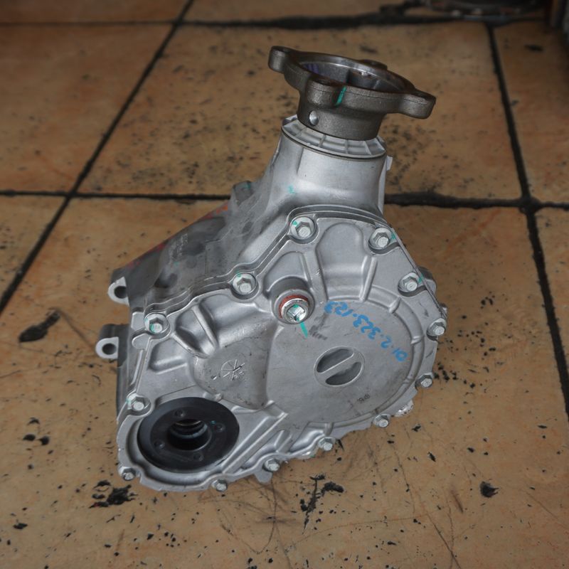 9L8Z7A103D 9L8Z7A103J Caixa de transferência de diferencial Para Mazda CX9 6F35 Sistema automático de chassi usado